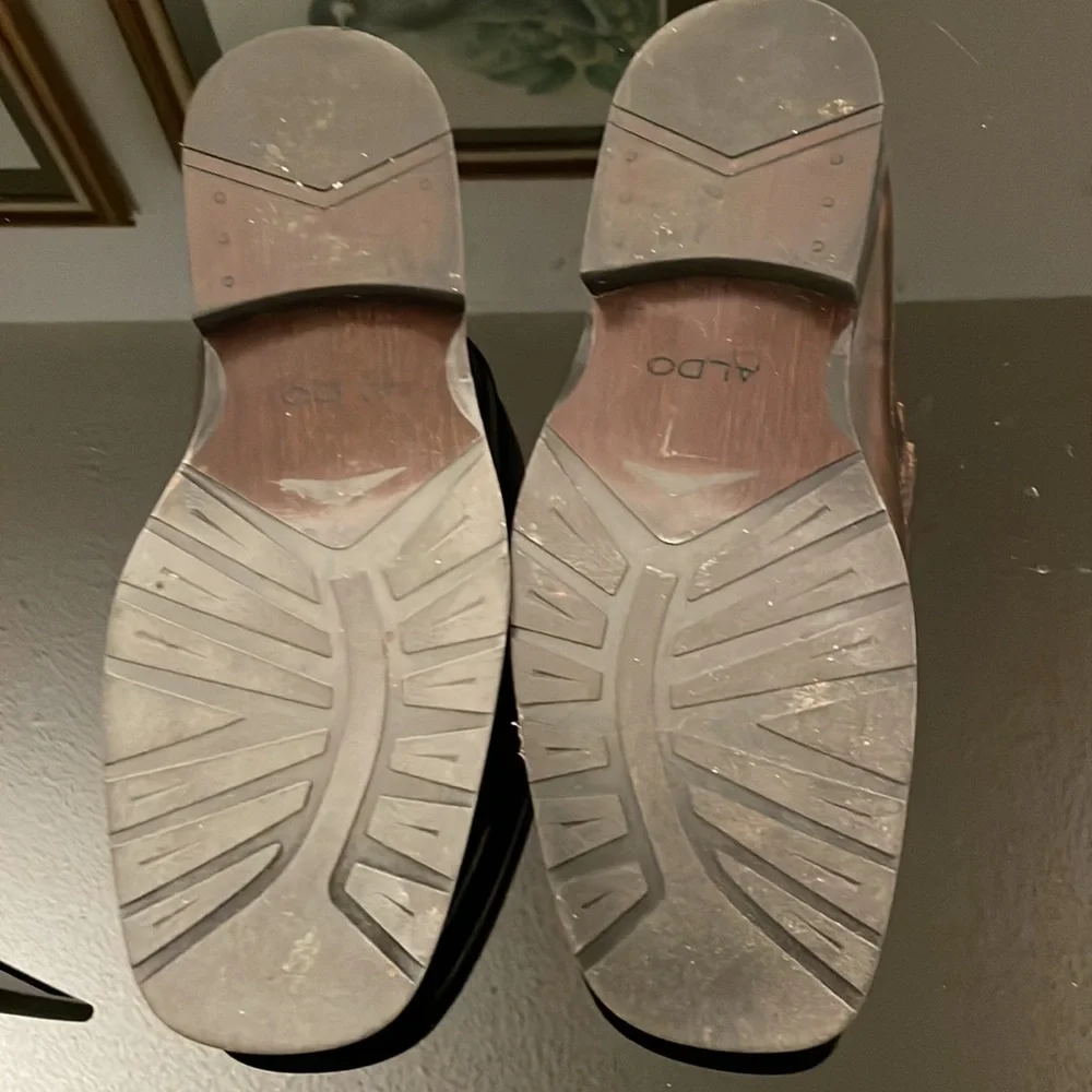 ALDO - Picture 2 of 5